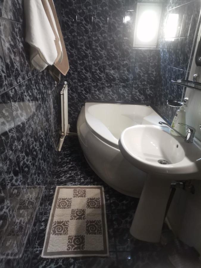 Montana Slanicアパートメント エクステリア 写真