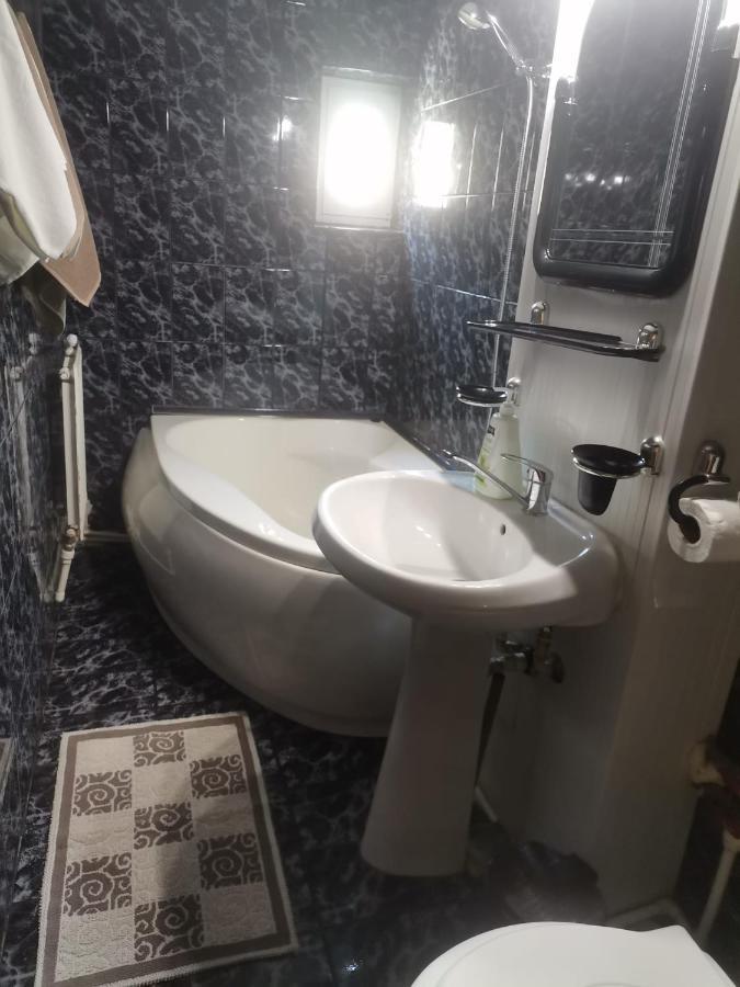 Montana Slanicアパートメント エクステリア 写真